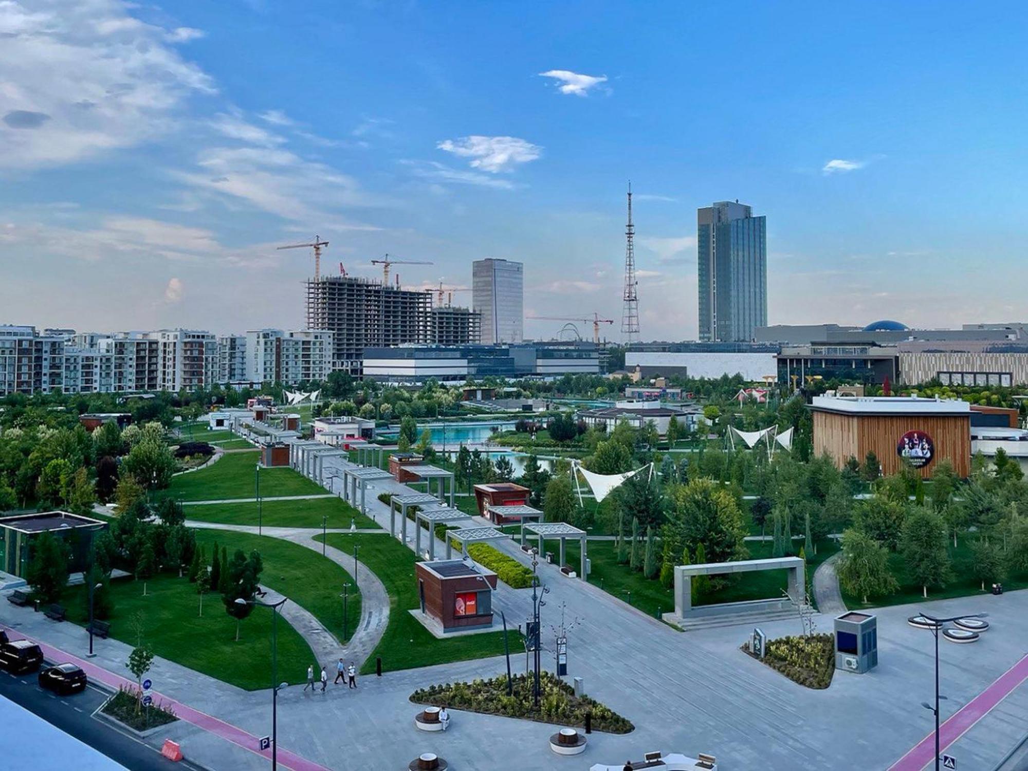 Holiday Inn Tashkent City By Ihg Екстер'єр фото