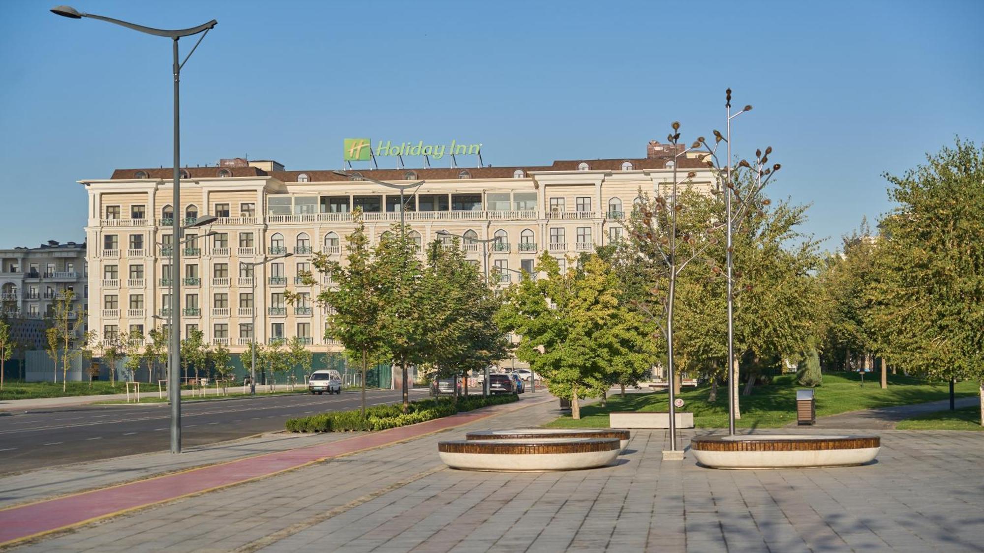 Holiday Inn Tashkent City By Ihg Екстер'єр фото