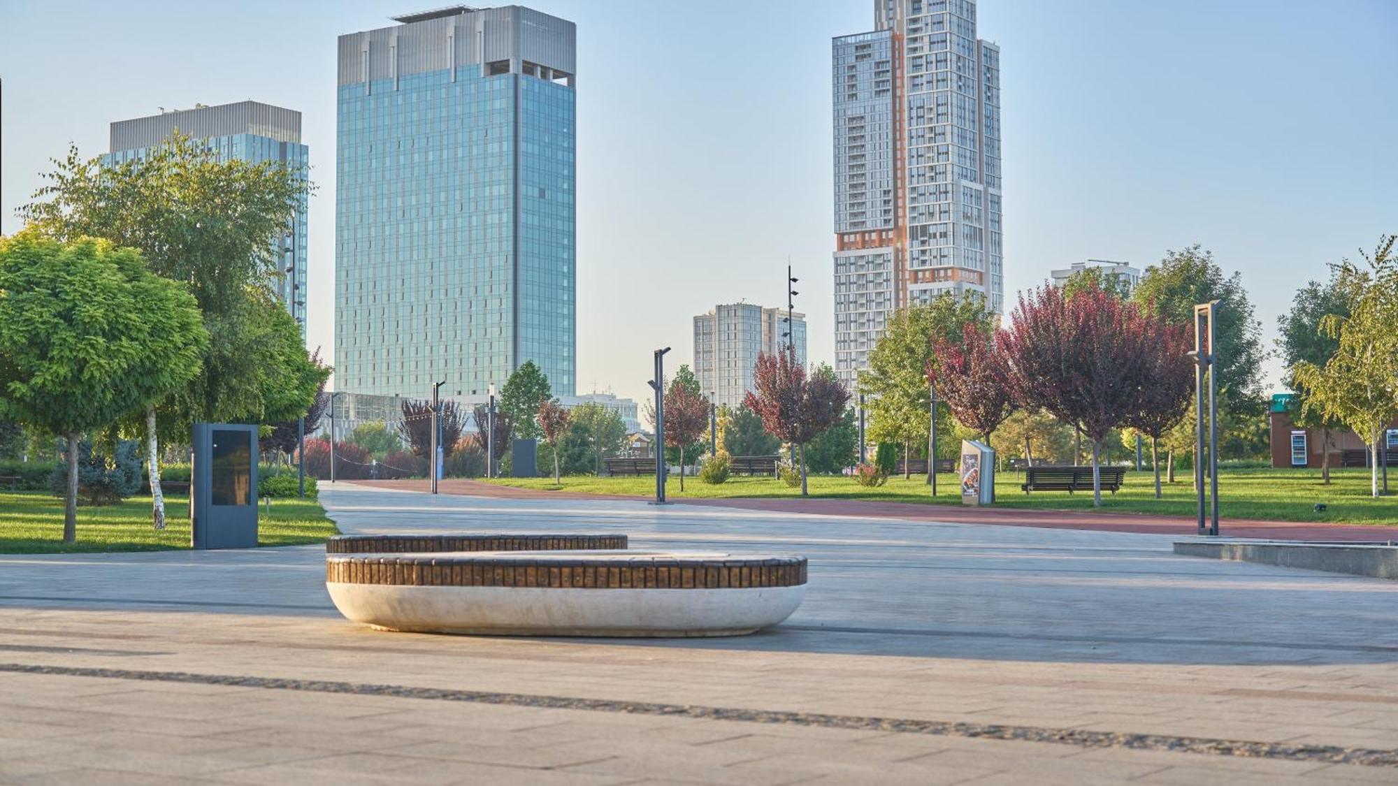 Holiday Inn Tashkent City By Ihg Екстер'єр фото