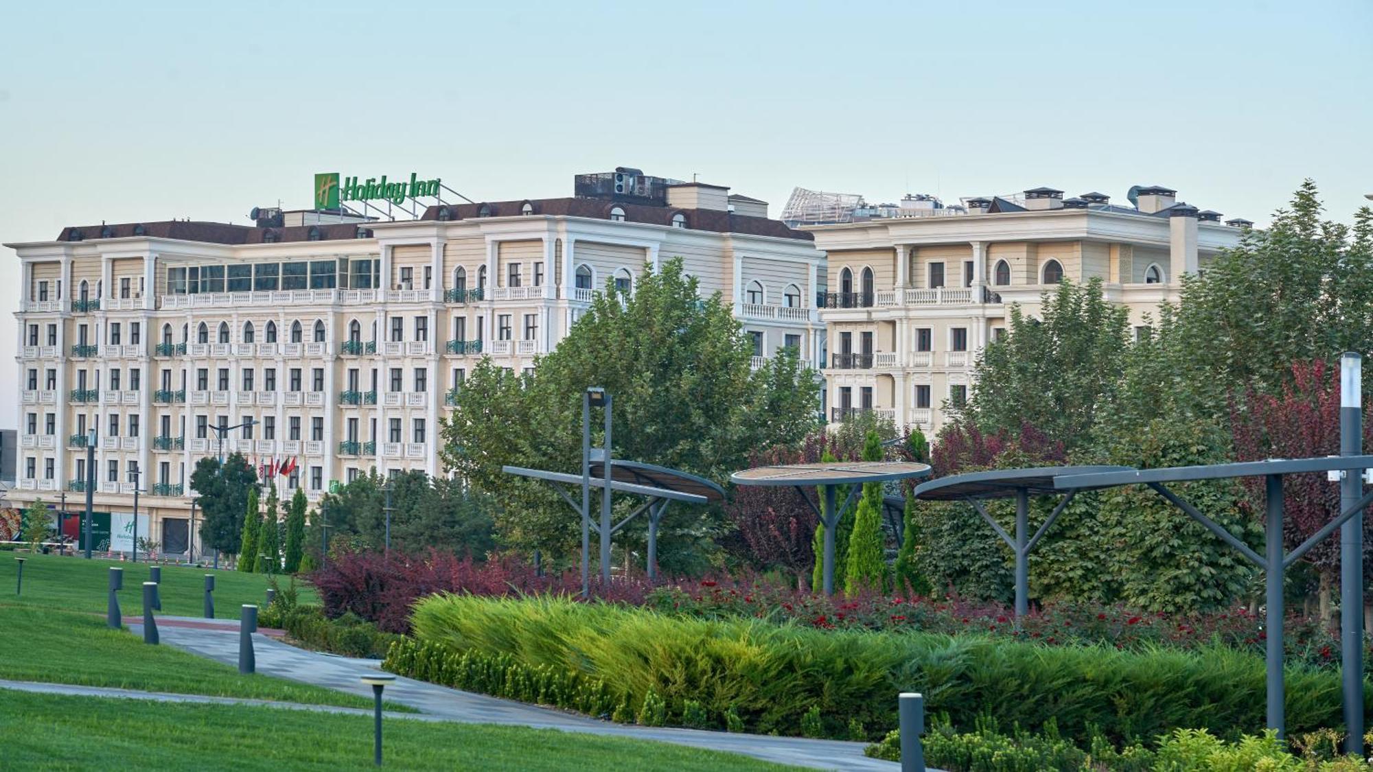 Holiday Inn Tashkent City By Ihg Екстер'єр фото