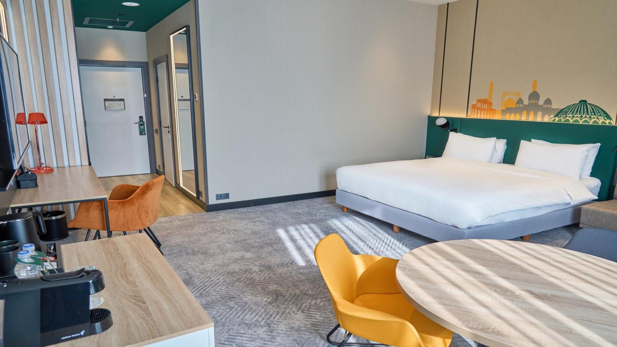 Holiday Inn Tashkent City By Ihg Екстер'єр фото