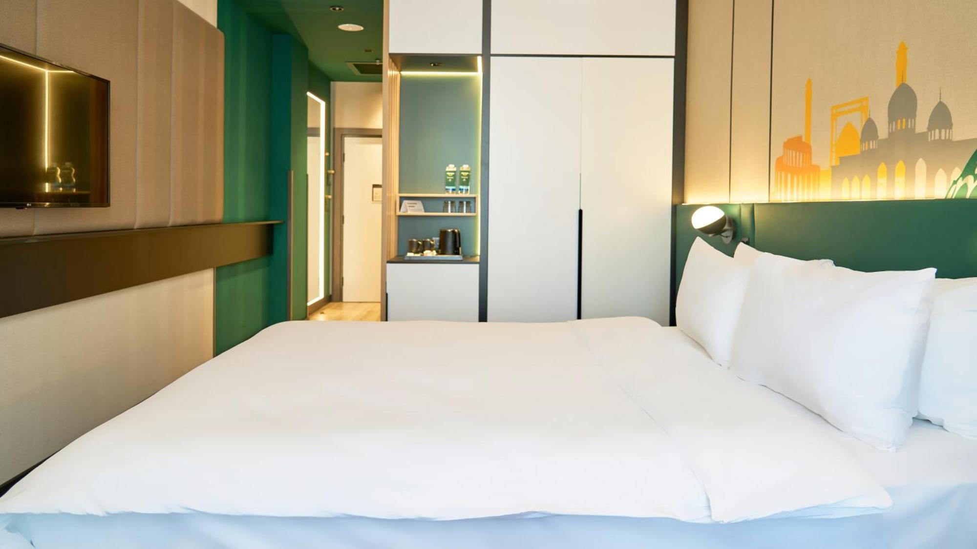 Holiday Inn Tashkent City By Ihg Екстер'єр фото