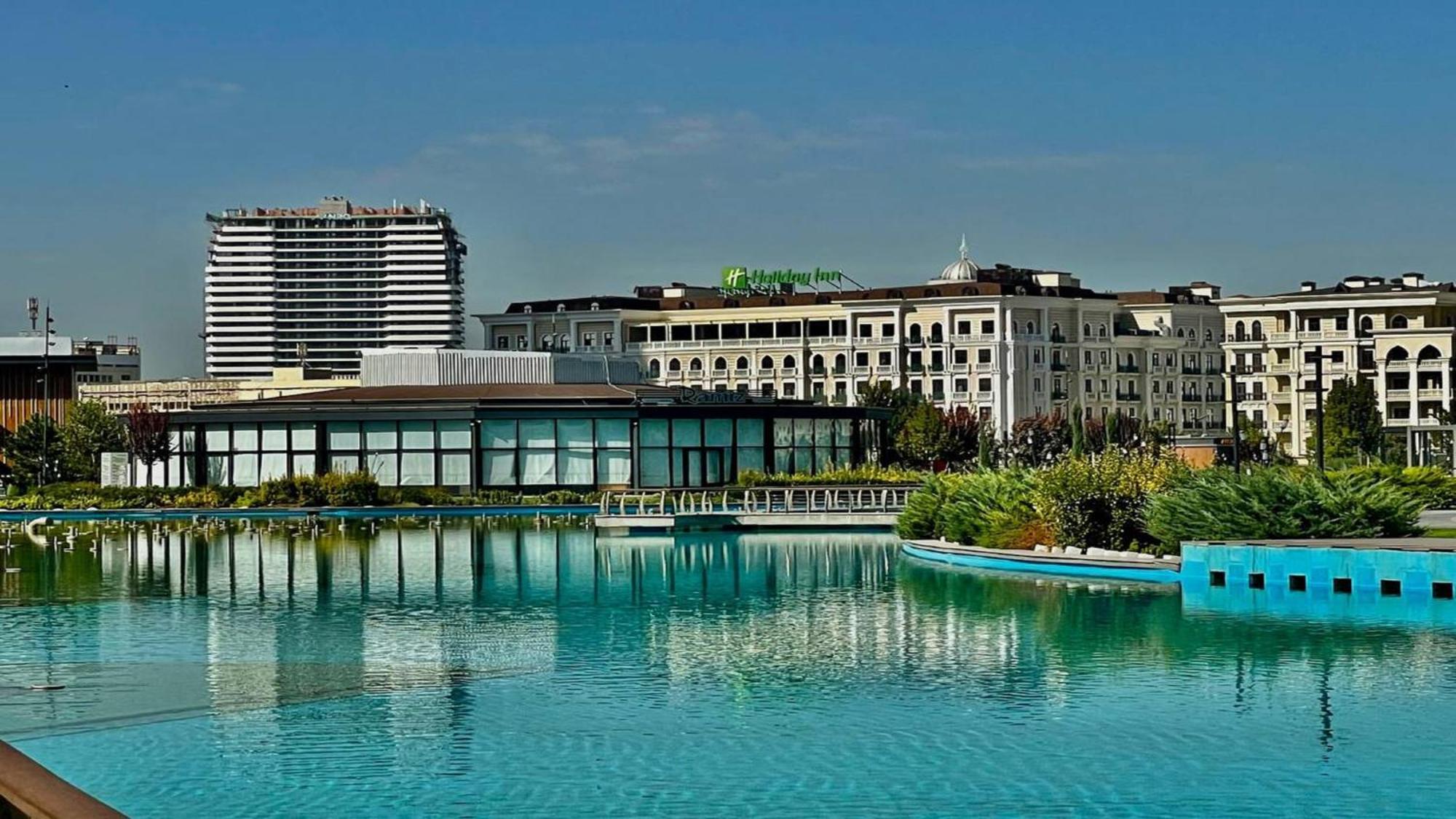 Holiday Inn Tashkent City By Ihg Екстер'єр фото