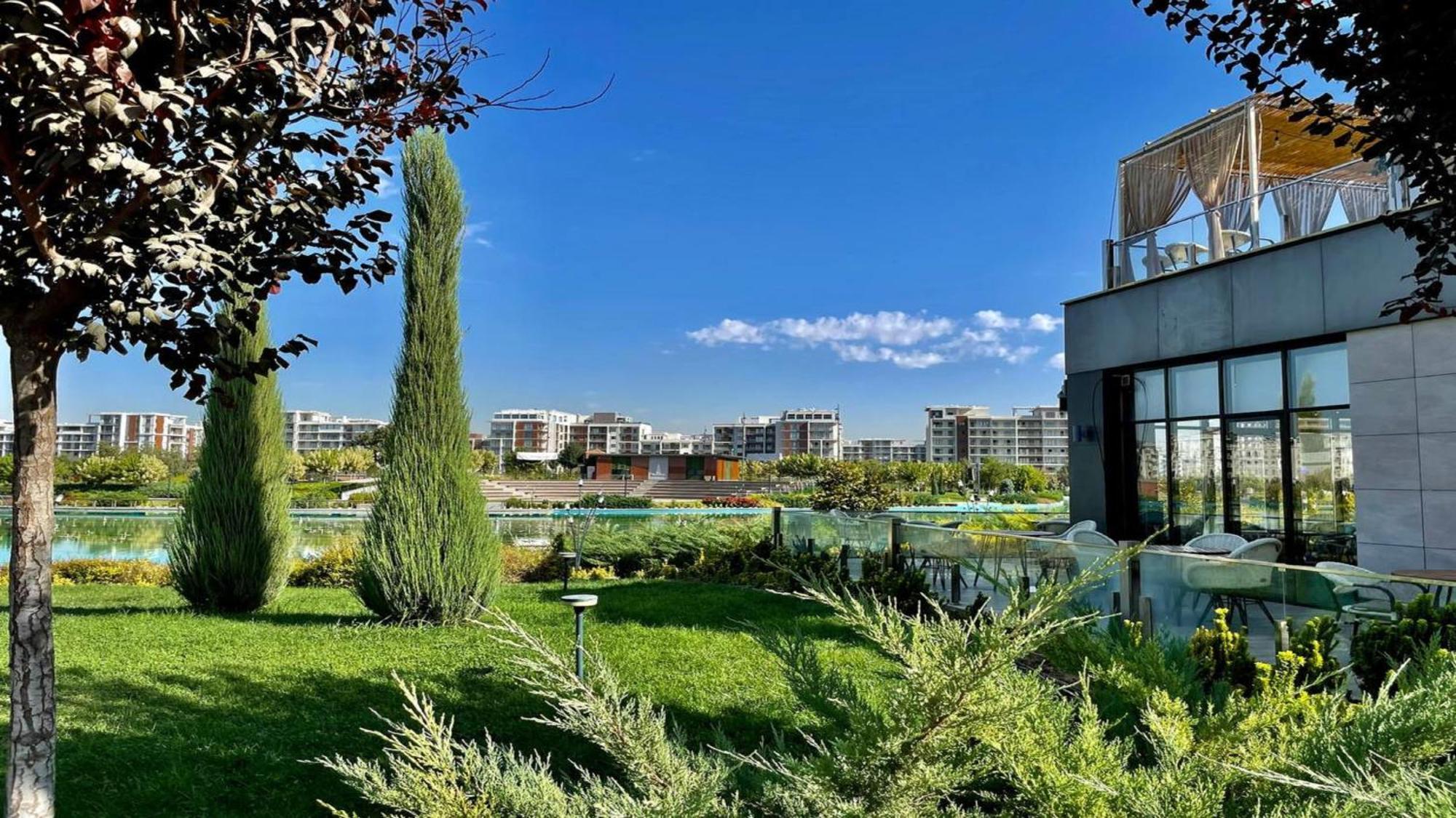 Holiday Inn Tashkent City By Ihg Екстер'єр фото